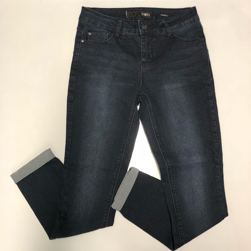 Thorn universal mid rise jeans size 4